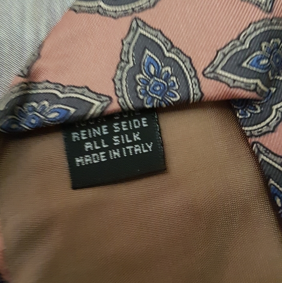 Vintage Eaton Silk tie - Picture 3 of 3